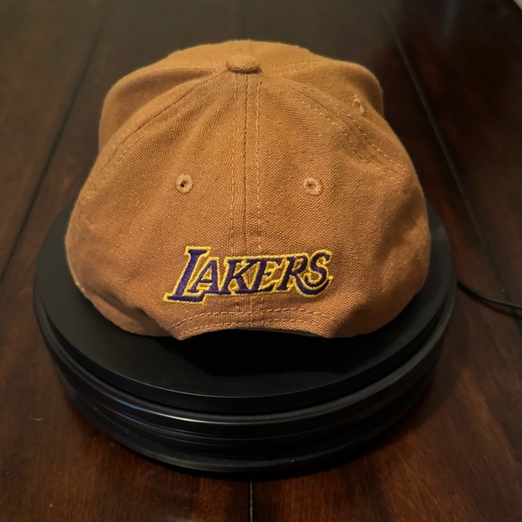 Los Angeles Lakers Tan Snap Back - Picture 4 of 9